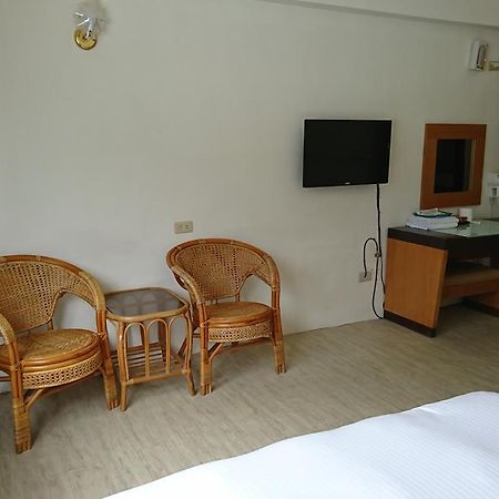 Angela Hotel Taitung Экстерьер фото
